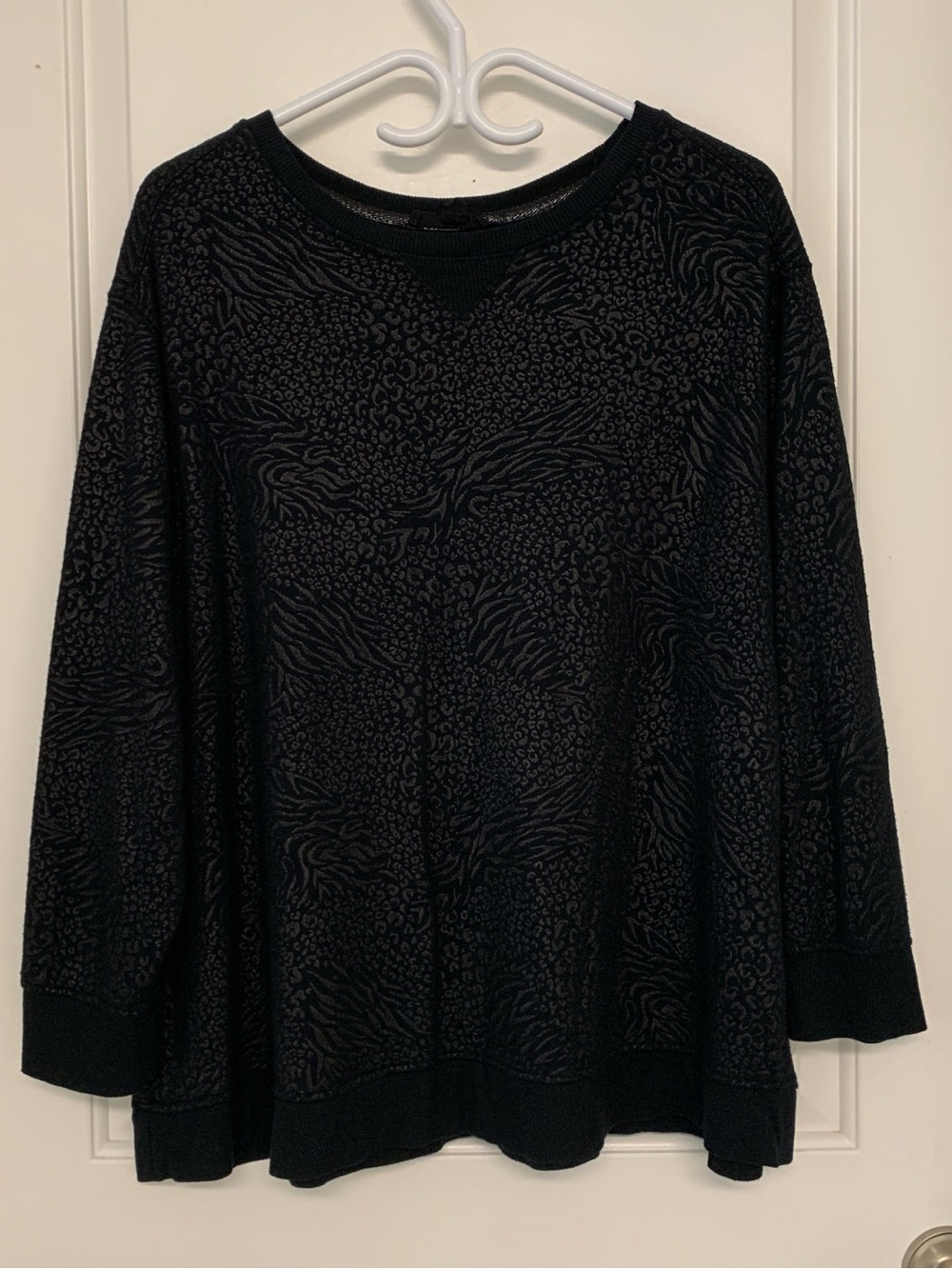 Jane And Delancey Top 1X Black Pullover Sweatshirt Animal Print Cheeta Zebra